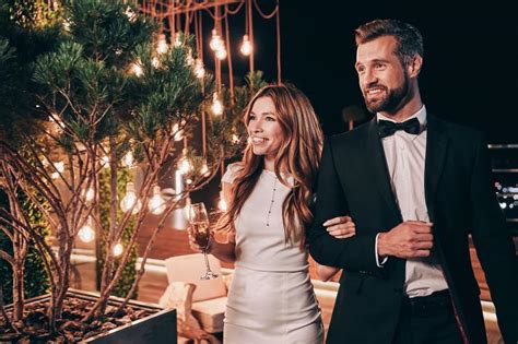What to Wear to a Charity Gala or Fundraiser Event: Dress .